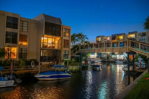 6 Royal Palm Way Boca Raton FL 33432