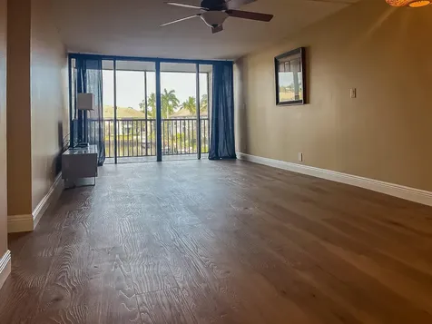 6 Royal Palm Way Boca Raton FL 33432