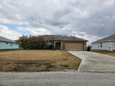 542 Sw Prater Avenue Port Saint Lucie FL 34953