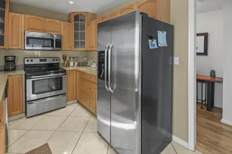 2936 Lake Shore Drive Riviera Beach FL 33404