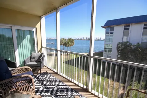 2936 Lake Shore Drive Riviera Beach FL 33404