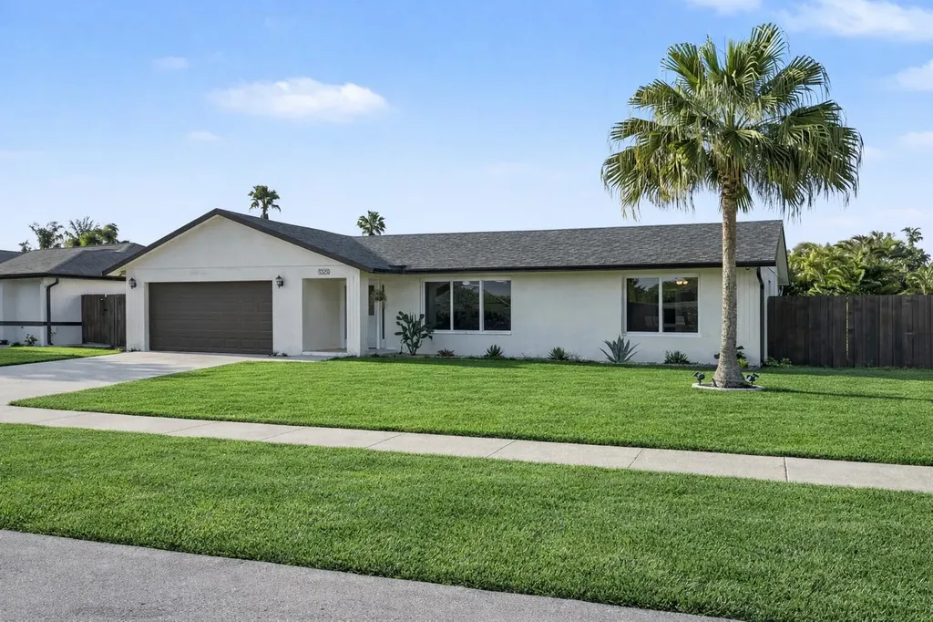 12129 Stratford Street Wellington FL 33414