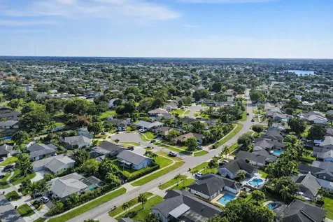 12129 Stratford Street Wellington FL 33414