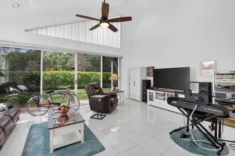 11893 Fountainside Circle Boynton Beach FL 33437