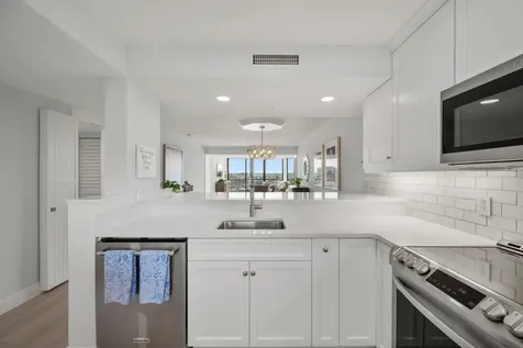 2001 Marina Isle Way Jupiter FL 33477