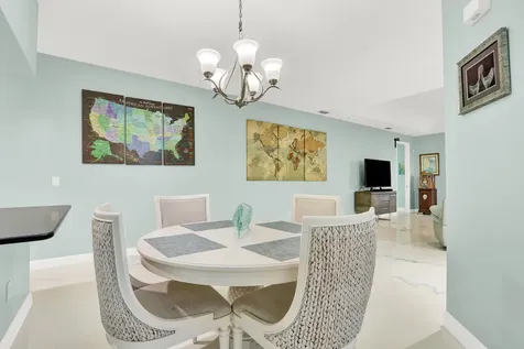3265 Lakeshore Drive Hutchinson Island FL 34949