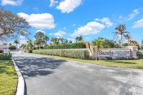 3265 Lakeshore Drive Hutchinson Island FL 34949