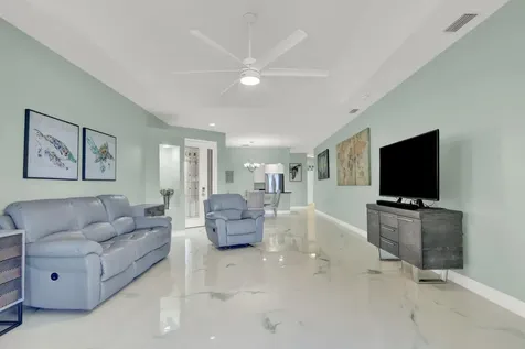 3265 Lakeshore Drive Hutchinson Island FL 34949