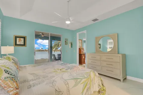 3265 Lakeshore Drive Hutchinson Island FL 34949