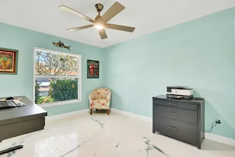 3265 Lakeshore Drive Hutchinson Island FL 34949