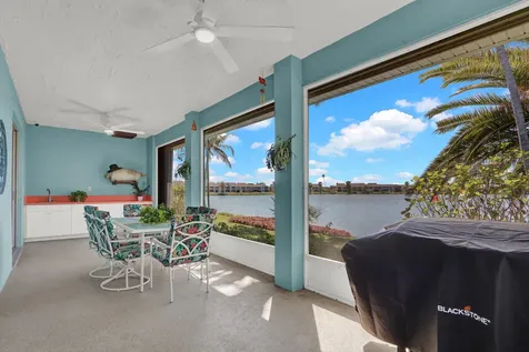 3265 Lakeshore Drive Hutchinson Island FL 34949