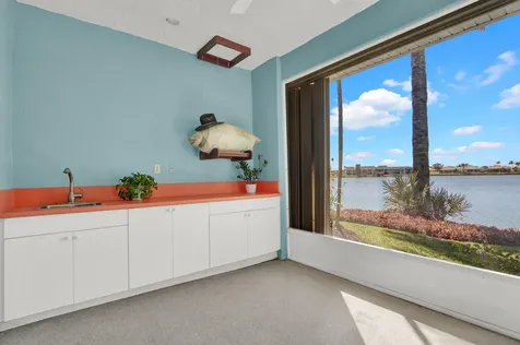 3265 Lakeshore Drive Hutchinson Island FL 34949