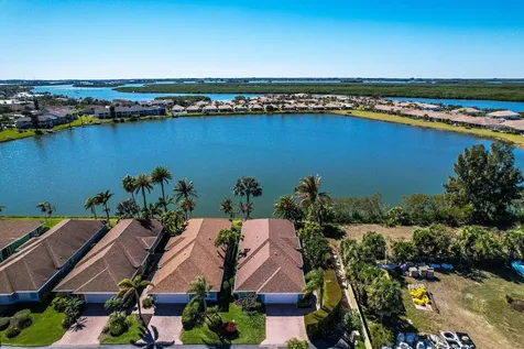 3265 Lakeshore Drive Hutchinson Island FL 34949