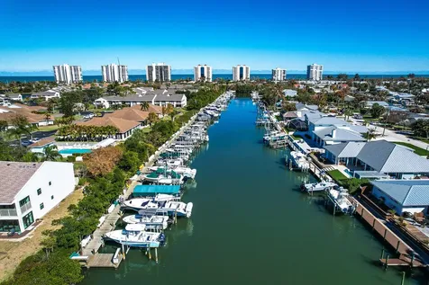 3265 Lakeshore Drive Hutchinson Island FL 34949