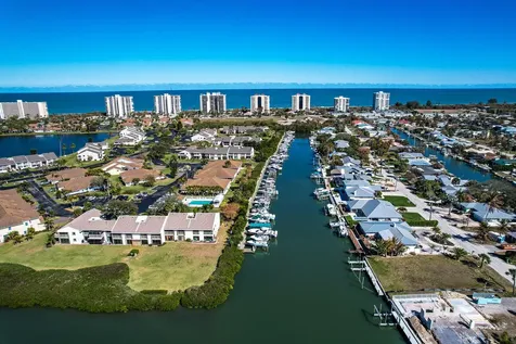 3265 Lakeshore Drive Hutchinson Island FL 34949