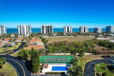 3265 Lakeshore Drive Hutchinson Island FL 34949