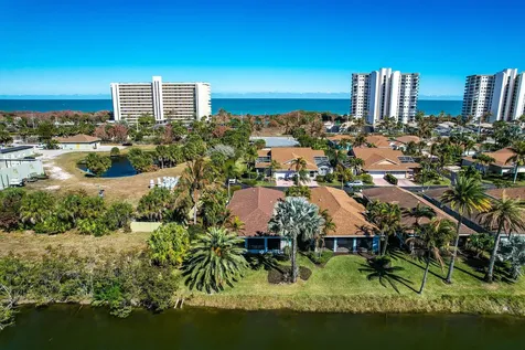 3265 Lakeshore Drive Hutchinson Island FL 34949