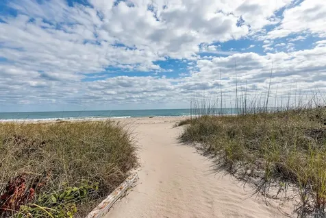 3265 Lakeshore Drive Hutchinson Island FL 34949