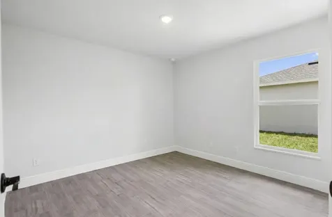 1949 Sw Bayshore Boulevard Port Saint Lucie FL 34984