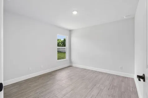 1949 Sw Bayshore Boulevard Port Saint Lucie FL 34984