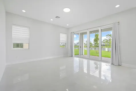 5432 Pecan Drive Westlake FL 33470