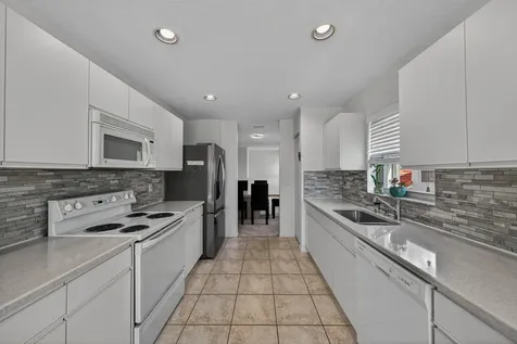 7676 Springwater Place Boynton Beach FL 33437