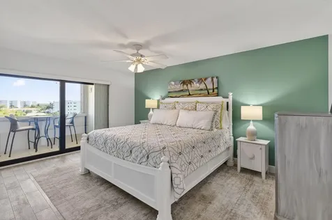 1036 Us Highway One North Palm Beach FL 33408