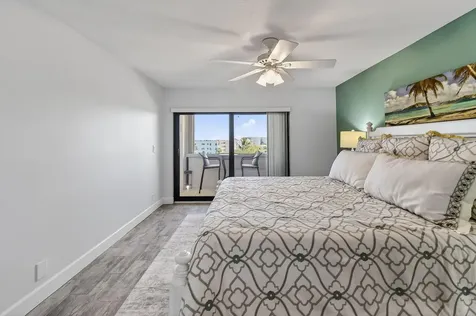 1036 Us Highway One North Palm Beach FL 33408