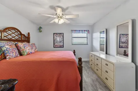 1036 Us Highway One North Palm Beach FL 33408