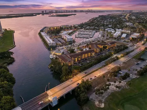 1036 Us Highway One North Palm Beach FL 33408