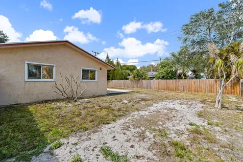 815 W Laird Drive Jupiter FL 33458