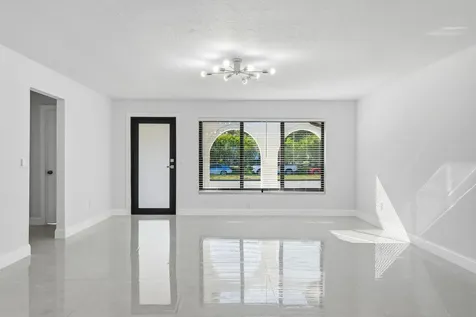 22390 Sw 66th Avenue Boca Raton FL 33428