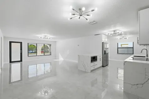 22390 Sw 66th Avenue Boca Raton FL 33428