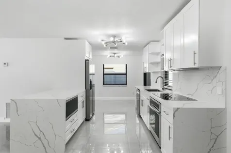 22390 Sw 66th Avenue Boca Raton FL 33428