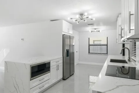 22390 Sw 66th Avenue Boca Raton FL 33428