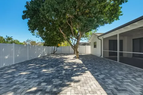 22390 Sw 66th Avenue Boca Raton FL 33428