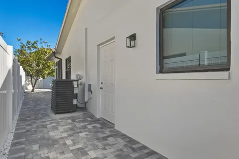 22390 Sw 66th Avenue Boca Raton FL 33428