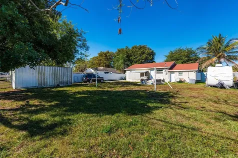 3914 Serubi Avenue Palm Springs FL 33461