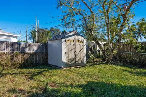 3914 Serubi Avenue Palm Springs FL 33461