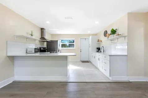 3914 Serubi Avenue Palm Springs FL 33461
