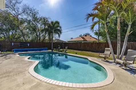 1966 Sw Guernsey Street Port Saint Lucie FL 34987