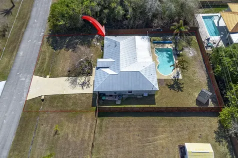 1966 Sw Guernsey Street Port Saint Lucie FL 34987