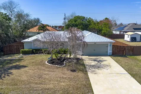 1966 Sw Guernsey Street Port Saint Lucie FL 34987