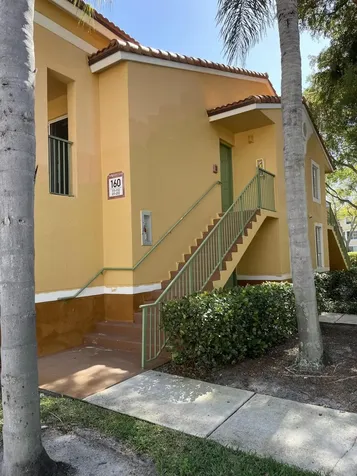 160 Yacht Club Way Hypoluxo FL 33462