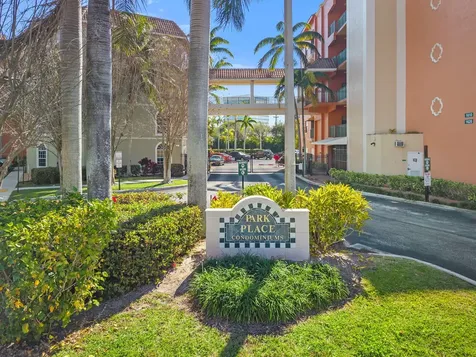 1640 Presidential Way West Palm Beach FL 33401