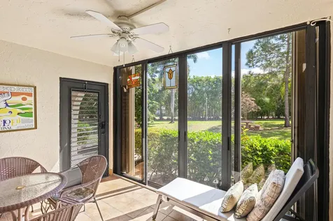 314 Knotty Pine Circle Greenacres FL 33463