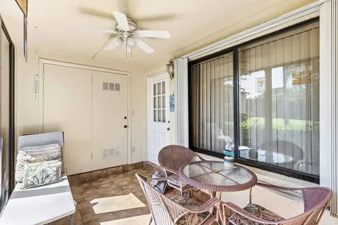314 Knotty Pine Circle Greenacres FL 33463