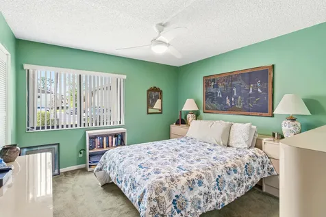 314 Knotty Pine Circle Greenacres FL 33463