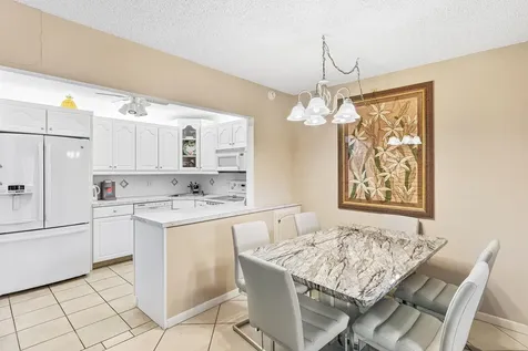 314 Knotty Pine Circle Greenacres FL 33463