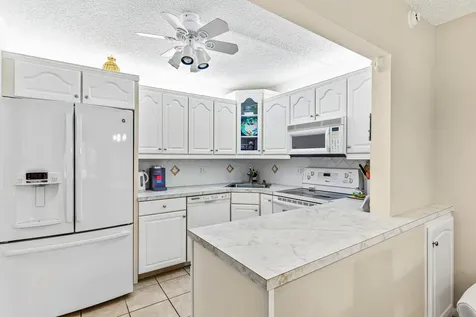 314 Knotty Pine Circle Greenacres FL 33463